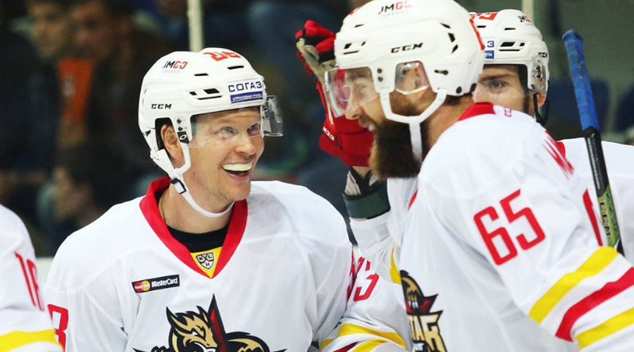 Chinese team Red Star wins first KHL game