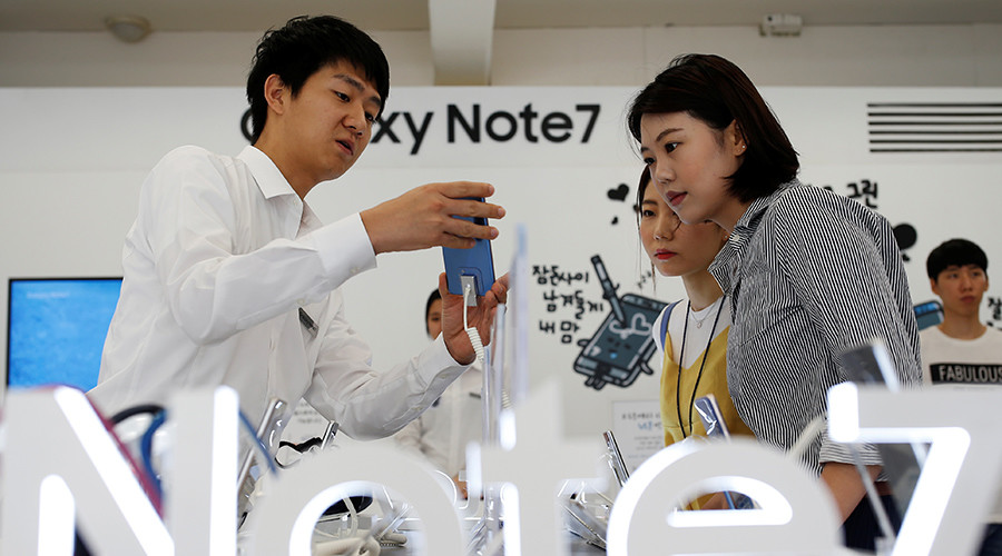 Samsung withdraws flagship Galaxy Note 7 over exploding battery risk