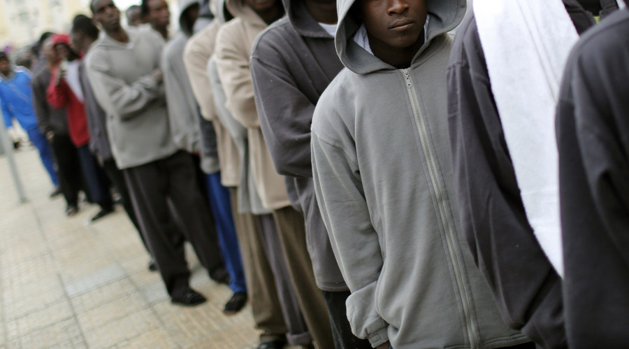 Prostitutes tempt migrants to sell their organs in Egypt – report