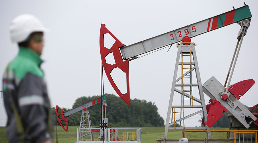 Russia & Saudi Arabia discussing oil production freeze - Russian energy minister