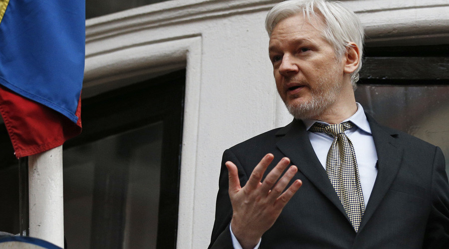 ‘Ridiculous to say Assange faces no threat’ – WikiLeaks founder’s advisor to RT