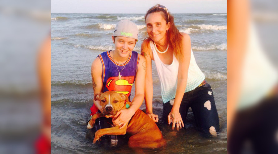 Oklahoma mom & daughter get married, now face up to 10yrs in jail