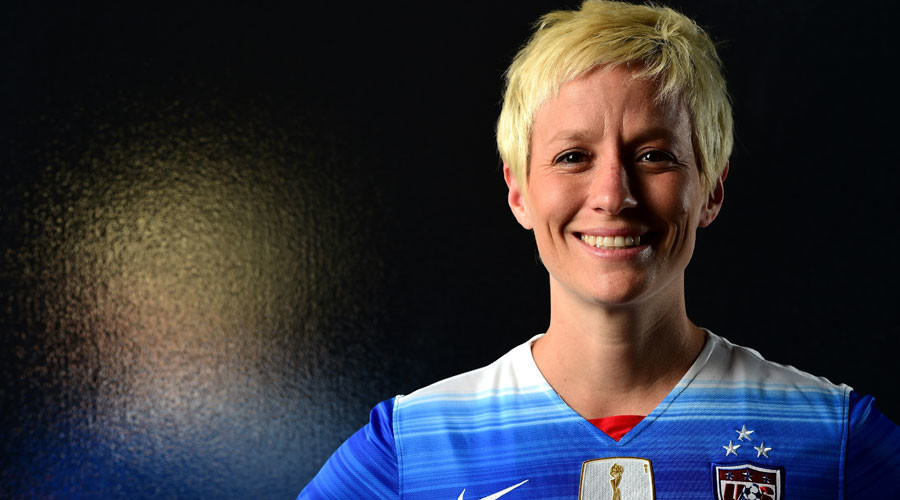 Organizers censor Rapinoe US anthem protest
