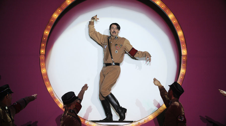 Aussie kid awarded for Hitler costume in front of Jewish students