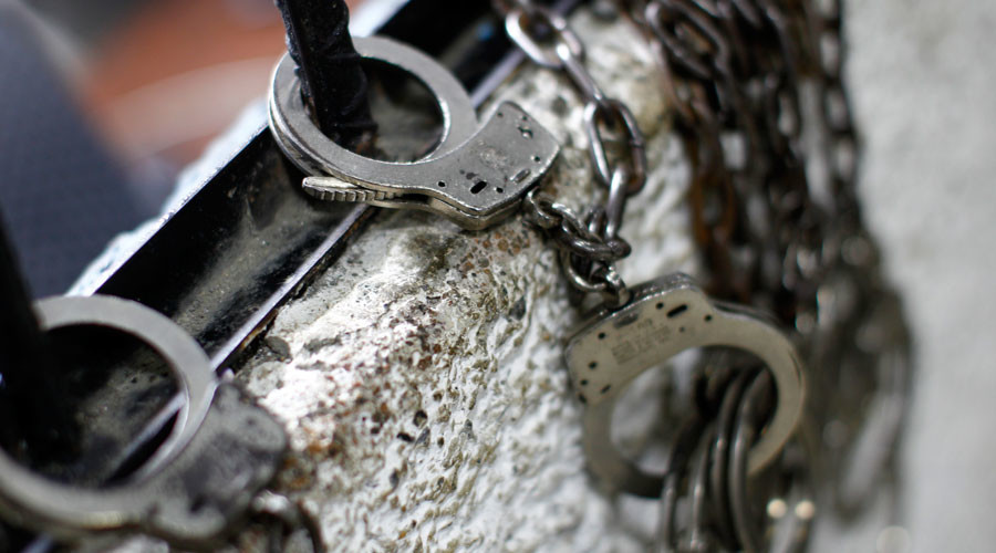 Austrian man jailed for lying about attackers ‘who cut swastikas on his forehead & chest’