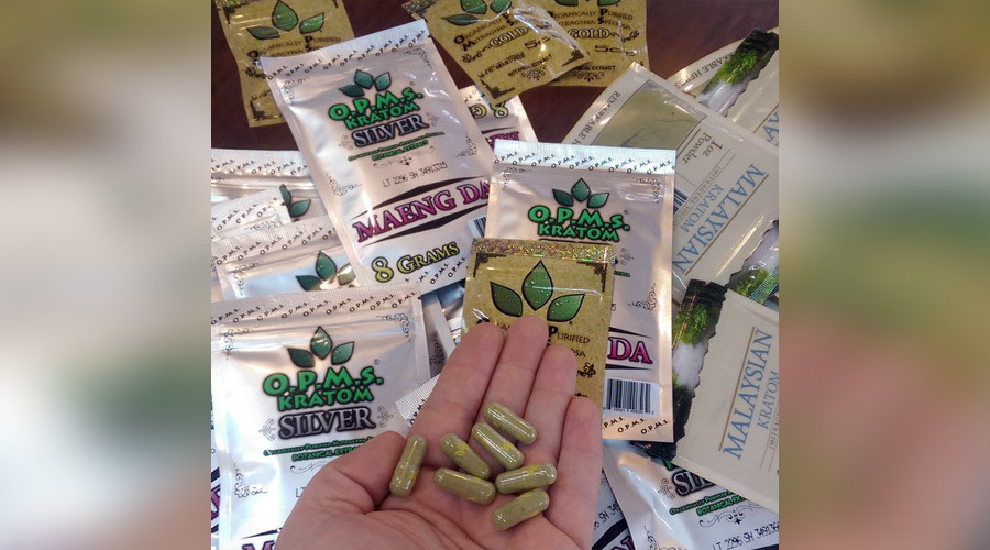 Kratom is used in head shop products including tea. © head_shop_hippie