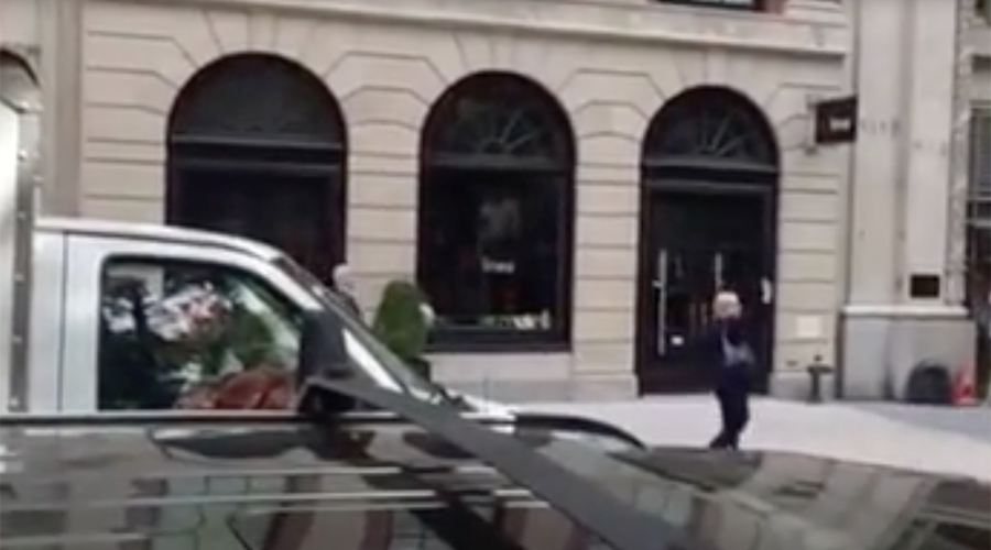 ’Pharma bro’ Shkreli heckles Hillary after collapse