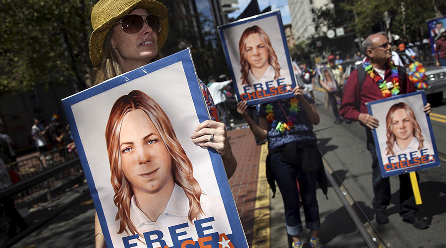 Chelsea Manning ends hunger strike after military grants gender transition surgery