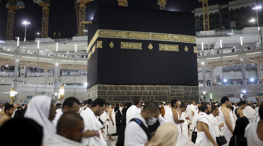 British ambassador to Saudi Arabia converts to Islam, attends Hajj