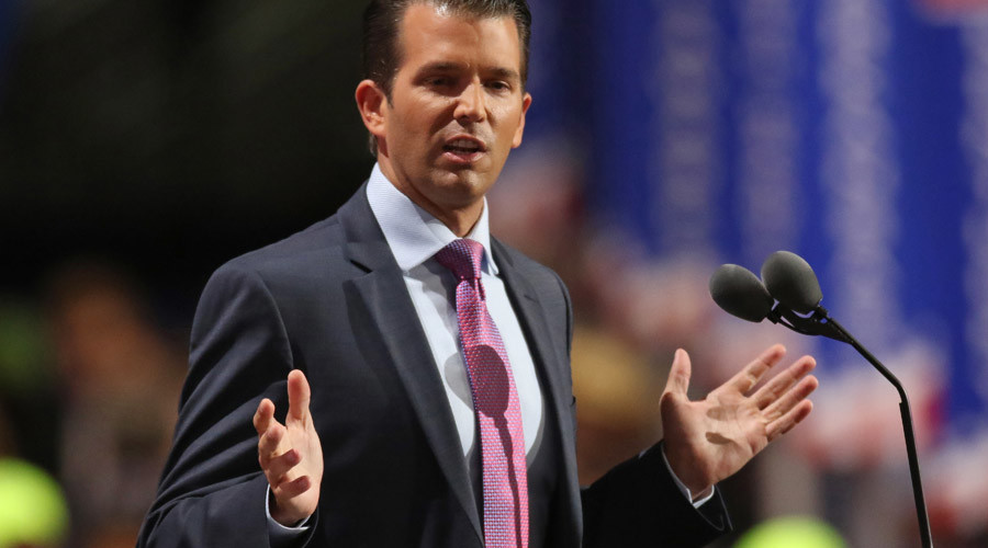 Trump Jr criticizes Clinton 'surrogate' media with 'gas chamber' remark