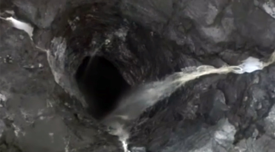 Huge sinkhole leaks waste into Florida drinking water, concealed for weeks