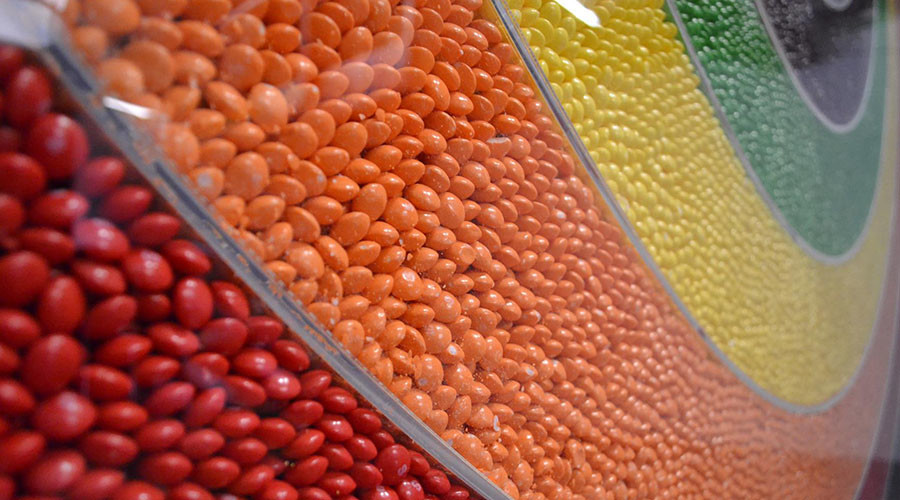 Taste the rainbow: Donald Trump, Jr. compares refugees to poison Skittles, Twitter reacts