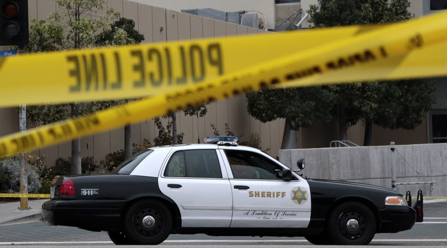 Bomb squad deployed after LAPD finds suspicious package near govt buildings