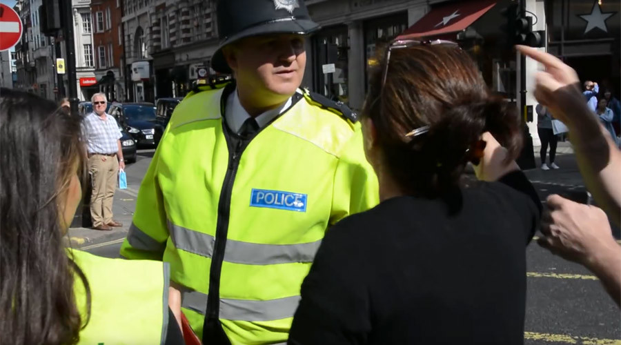London cop investigated for racism after row with pro-Kurdish protester (VIDEO)