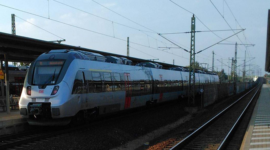 Train evacuated in Leipzig, Germany over bomb threat - suspect arrested