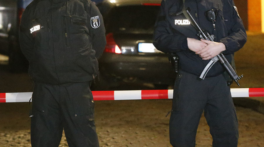Berlin police shoot & kill refugee as he attacks 8yo daughter's alleged sexual abuser