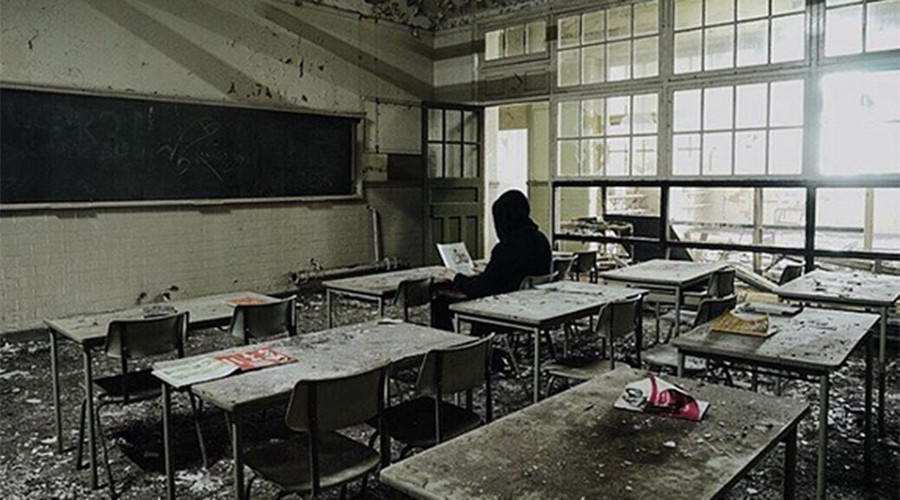 ‘Beauty of decay’: Glimpse inside Britain's stunning abandoned buildings (PHOTOS)