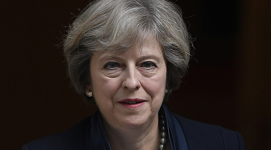 ‘Hard Brexit’ looms as May pressured to name the date
