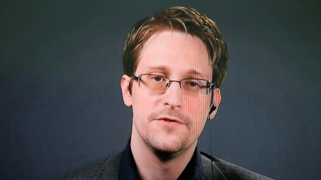 Edward Snowden speaks via video link during a news conference in New York City, U.S. September 14, 2016. © Brendan McDermid