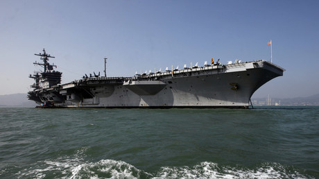 The U.S. Navy's USS Carl Vinson aircraft carrier © Siu Chiu