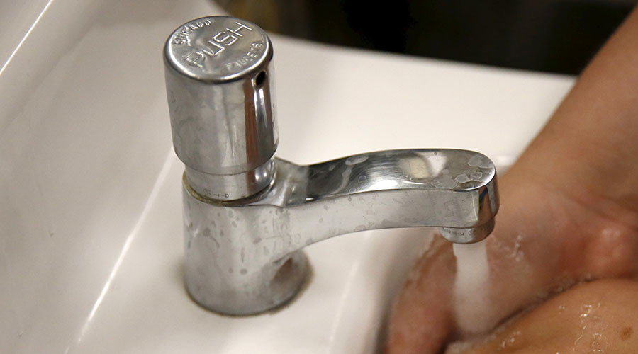 Flint faces new outbreak of contagious disease as residents scared to wash hands
