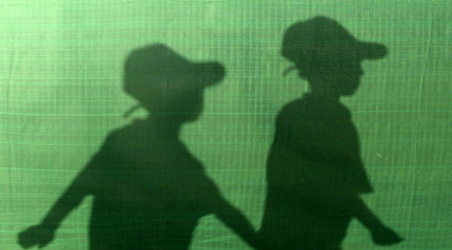 UK pedophile snagged with 137k obscene photos of children spared jail to have his own kid