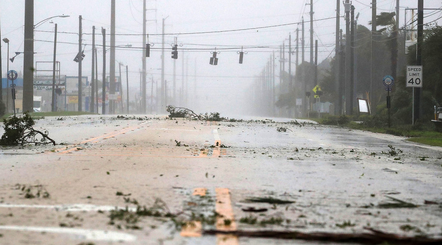 Hurricane Matthew reaches US coast