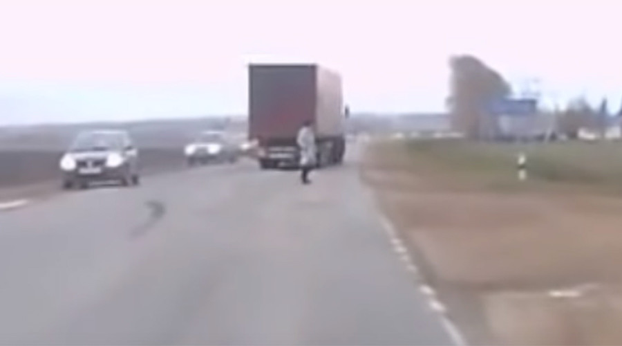 Truck’s near miss with pedestrian spawns strange Putin teleportation theory (VIDEO, POLL)