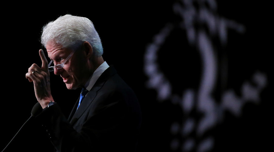 Bill Clinton heckled as a ‘rapist’ during Hillary campaign event (VIDEO)