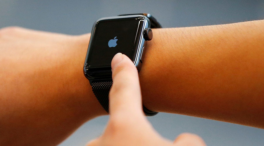 Apple Watches banned from UK govt meetings amid claims of ‘Russian secret agent’ hacking