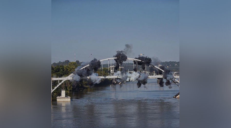 The Arkansas bridge that refused to be demolished (VIDEOS)