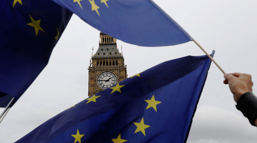 ‘Hard Brexit’ taken to High Court, as EU citizens still in the dark about negotiations (VIDEO)
