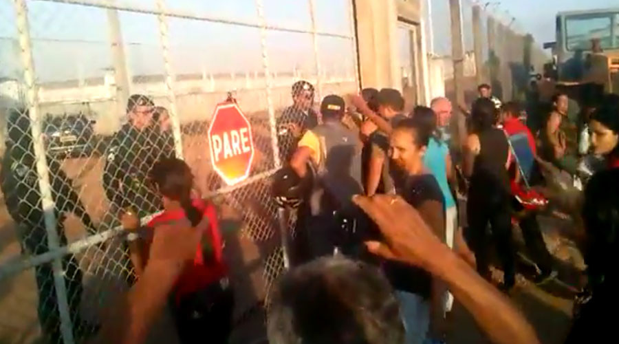 7 beheaded’ as Brazilian gangs riot in prison, killing 25 (PHOTOS, VIDEO)