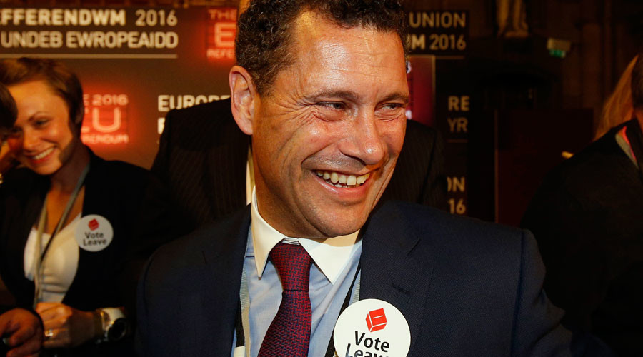 Steven Woolfe quits ‘ungovernable & rotten’ UKIP after EU parliament punch-up