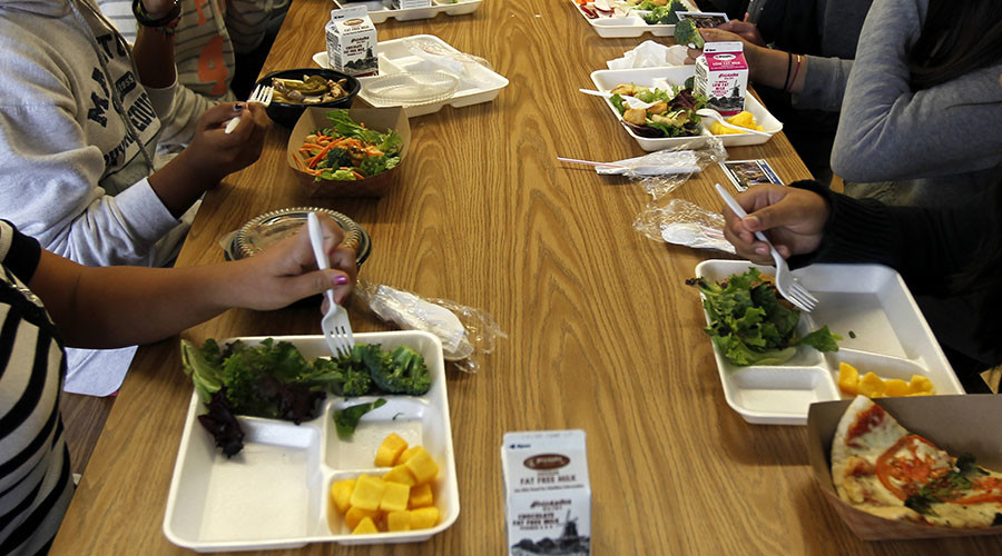 Boy asks mom to pack lunches for schoolmate with no money for food