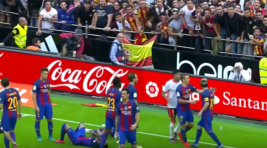 Barcelona players hit with missile by rival fans in La Liga win (VIDEO)