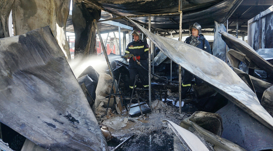 Asylum seekers burn EU offices in Greek migrant camp (VIDEO, PHOTOS)