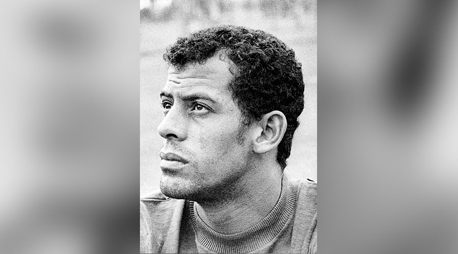 Brazilian football legend Carlos Alberto dies aged 72