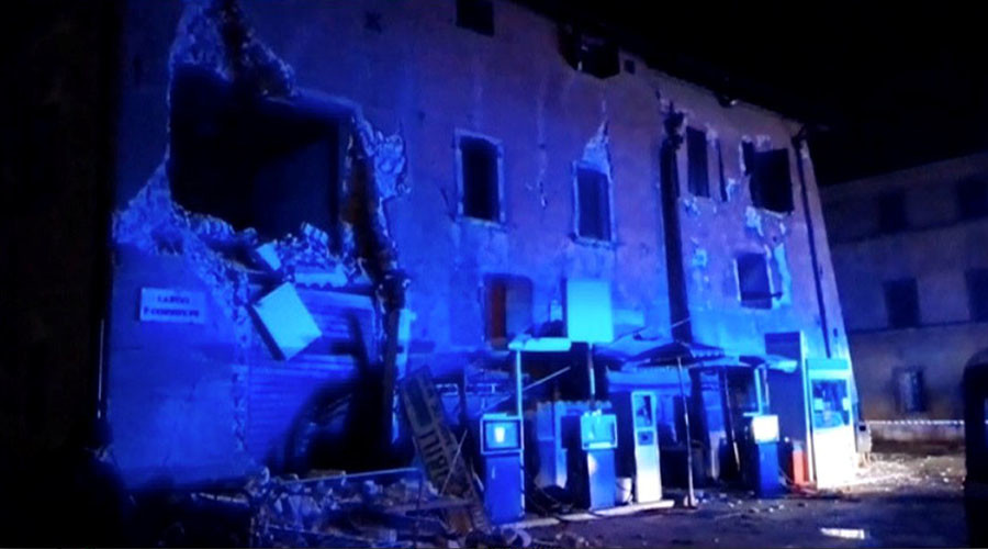 Series of powerful quakes strikes central Italy, tremors felt in Rome
