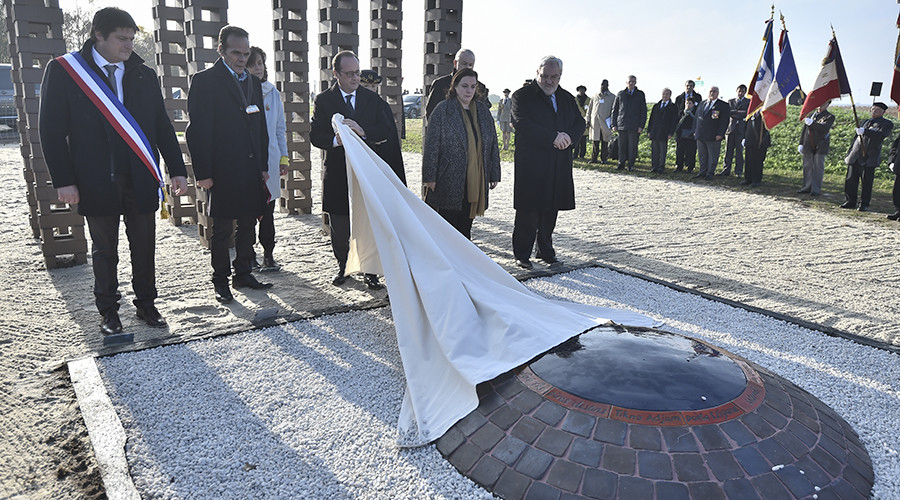 Hollande recognizes France's role in Nazi Roma persecution