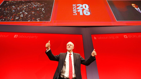 Britain's Labour Party leader Jeremy Corbyn gestures after delivering his keynote speech at the Labour Party conference in Liverpool, Britain, September 28, 2016. © Darren Staples