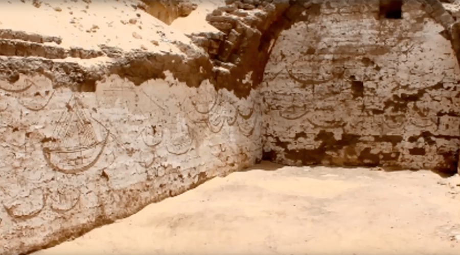 Spectacular 3,800yo boat carvings found beside Egyptian pharaoh's tomb (PHOTOS)