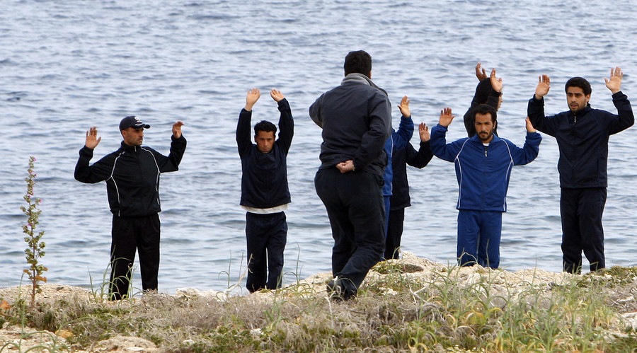 Italian police torture, abuse refugees in ‘hotspot’ camps amid EU pressure – Amnesty