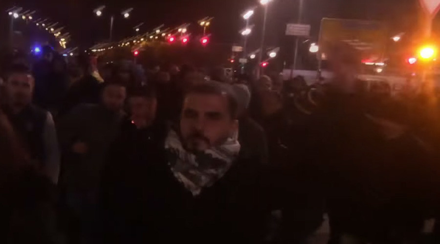 Kurds take to streets of Europe after late night arrest of Turkish opposition party leaders (VIDEO)