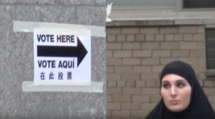 ‘Not in books, but you can vote’: Woman in burqa tries to vote in NYC as Clinton aide (VIDEO)