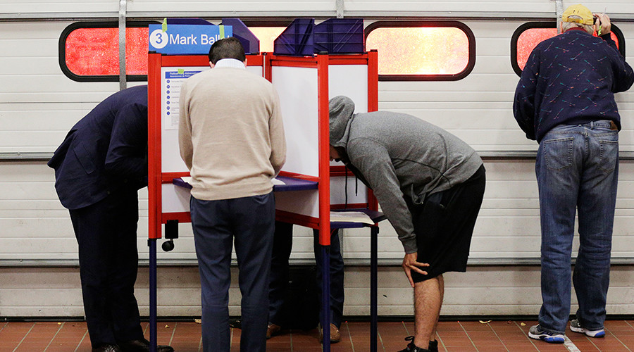 Clinton wins Virginia, one of battleground states