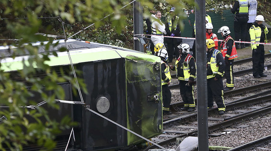 5 dead, 50 injured in south London tram derailment (VIDEO)