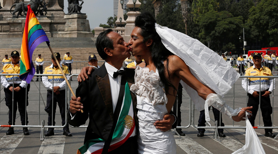 Mexican Lawmakers Reject President S Bid To Legalize Gay Marriage   5824a175c361884f7a8b4600 