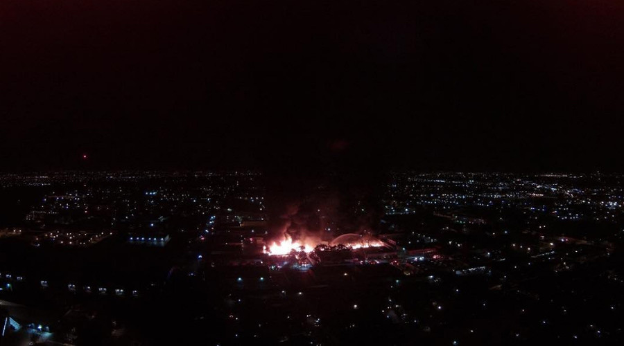 Footage captures moment massive fire engulfs California storage facility (VIDEOS, PHOTOS)