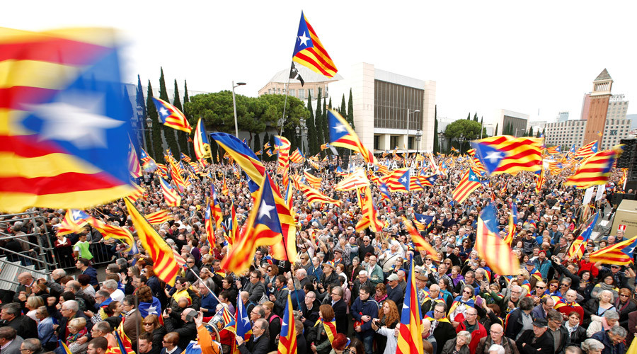 ‘Democracia’: 80,000 gather for Catalan pro-independence rally